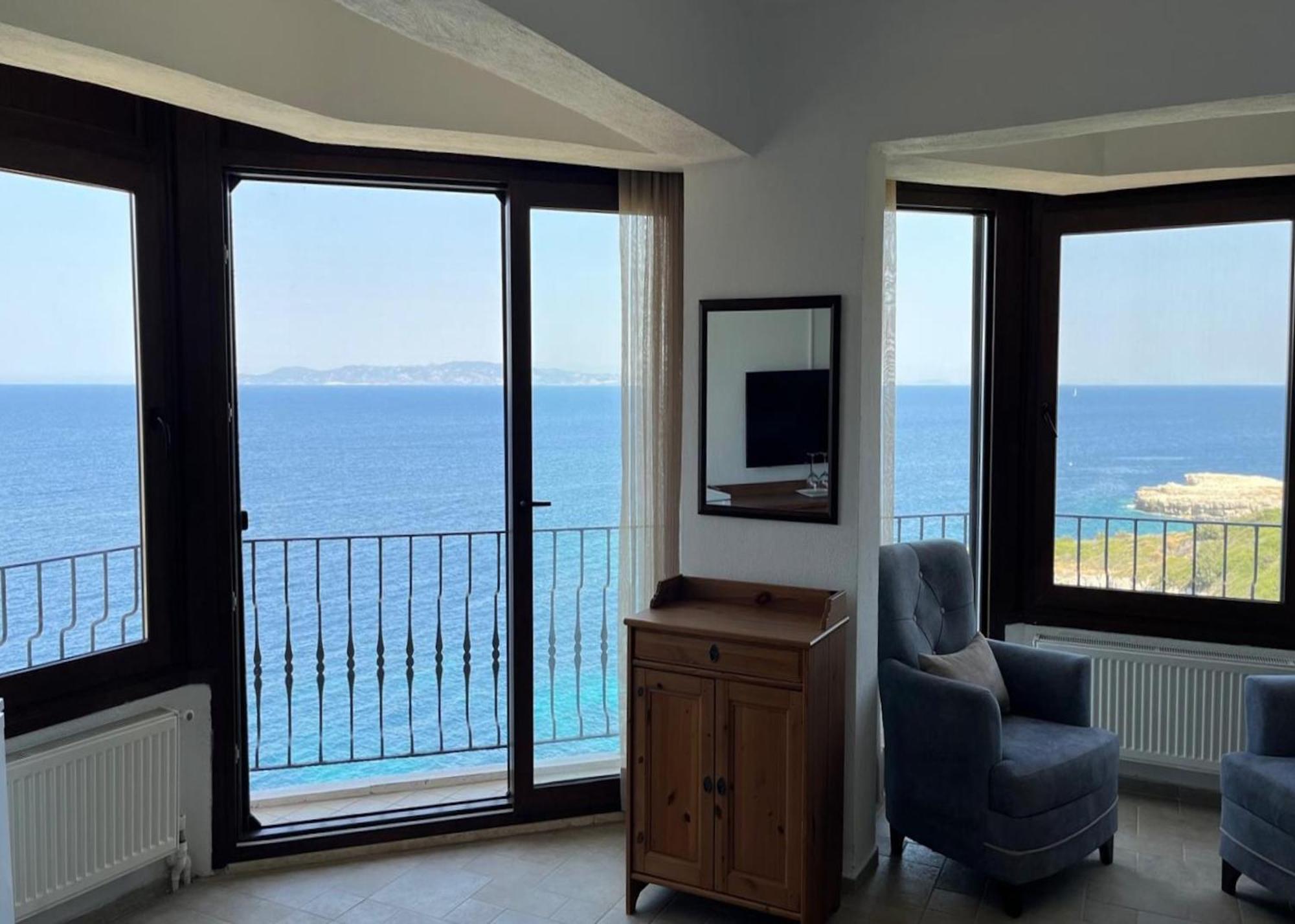 Nergis Hotel Karaburun  Extérieur photo