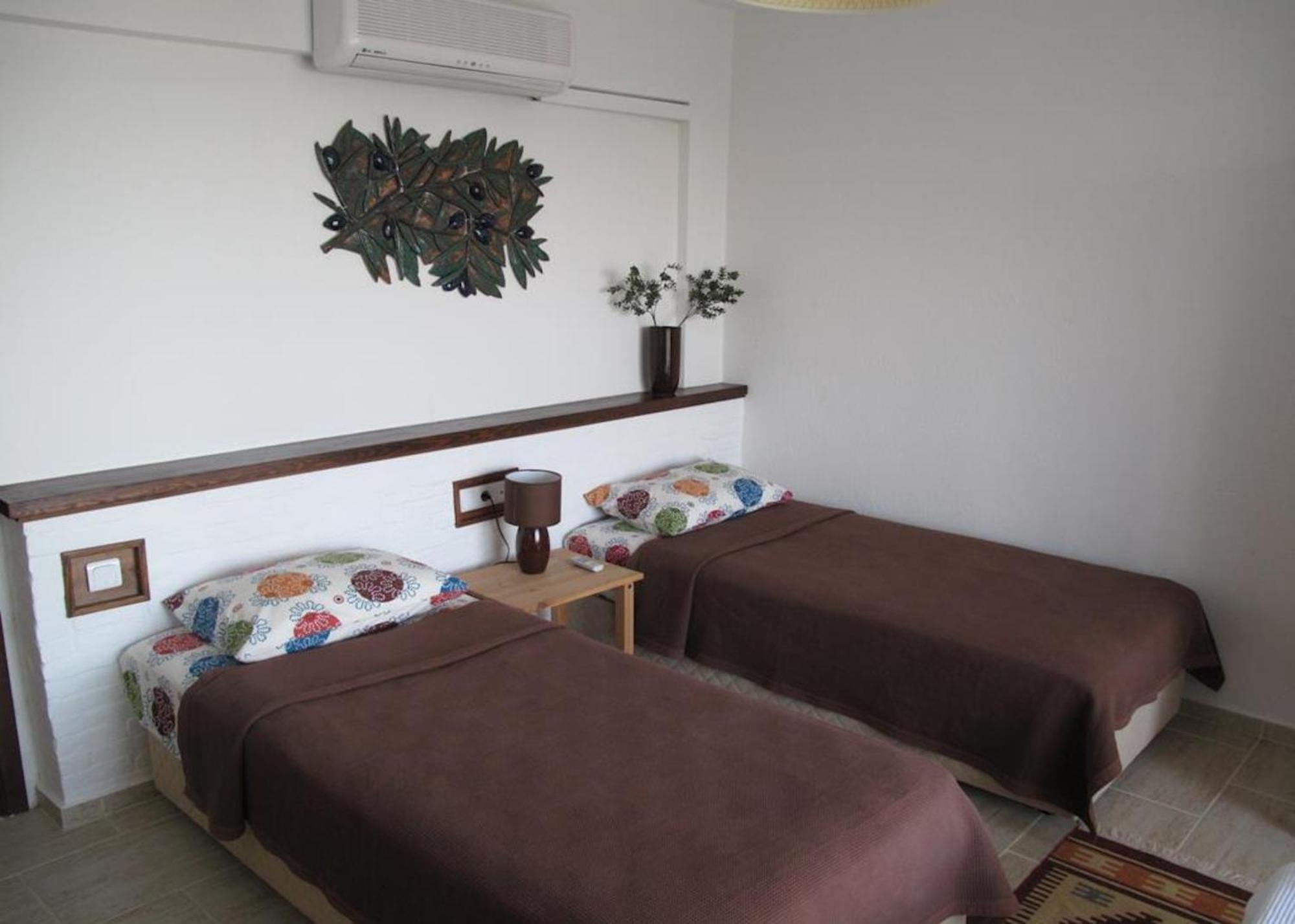 Nergis Hotel Karaburun  Extérieur photo