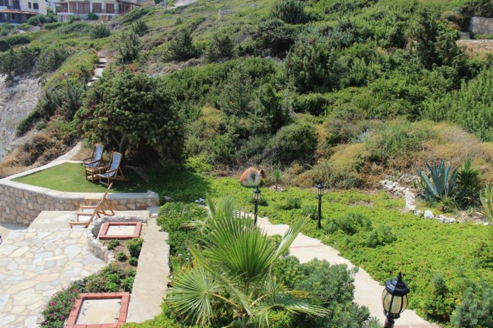Nergis Hotel Karaburun  Extérieur photo