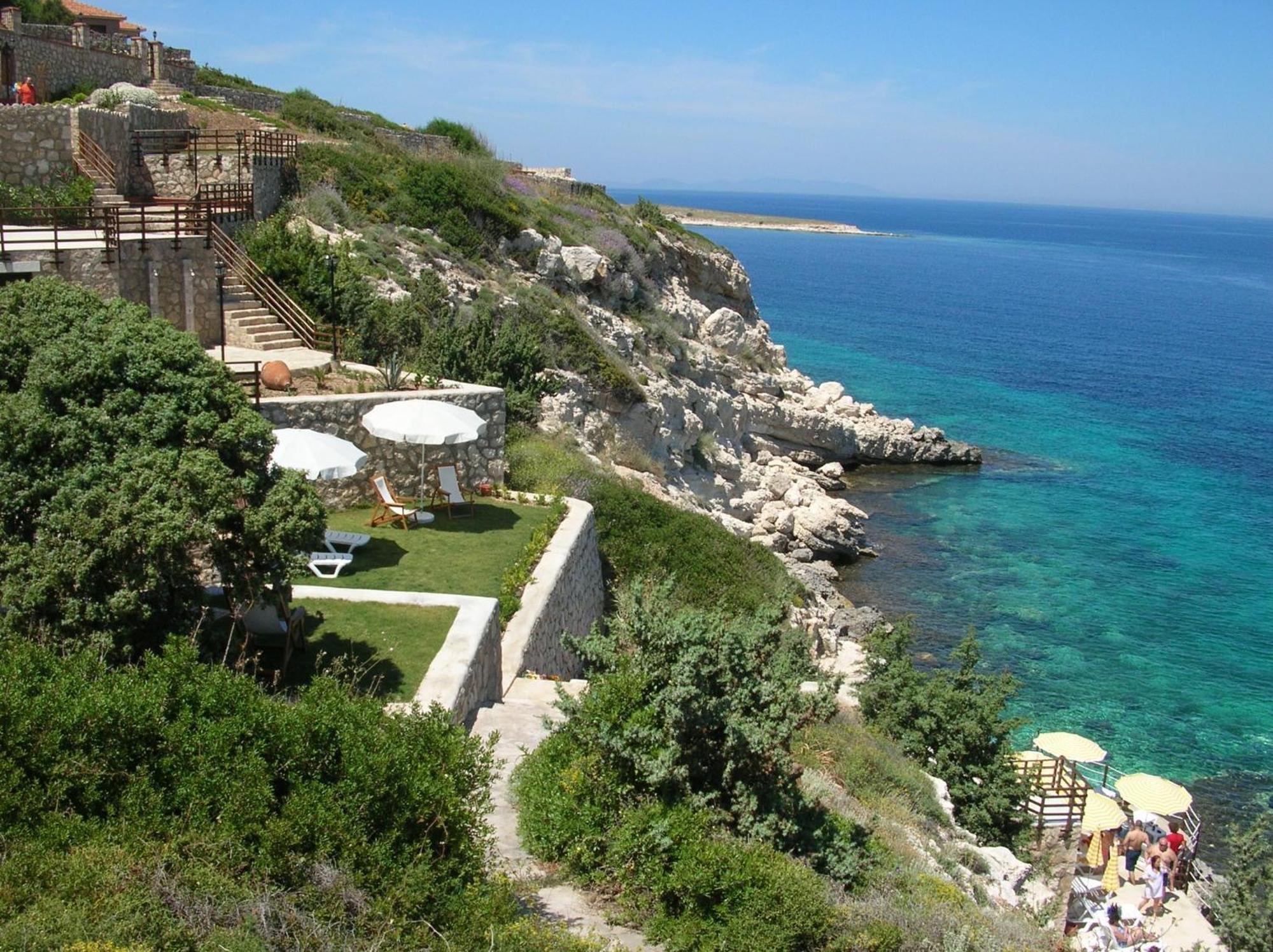 Nergis Hotel Karaburun  Extérieur photo