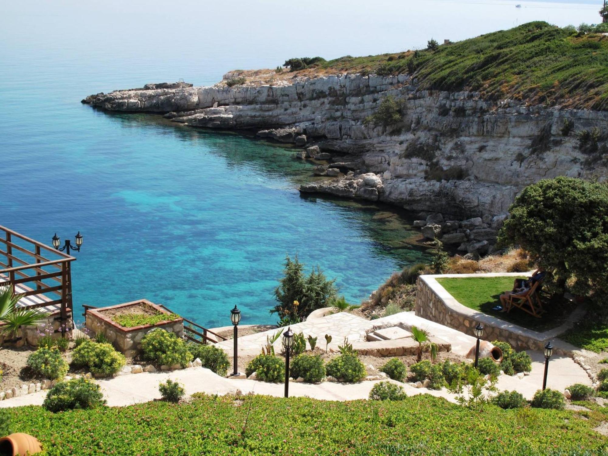 Nergis Hotel Karaburun  Extérieur photo