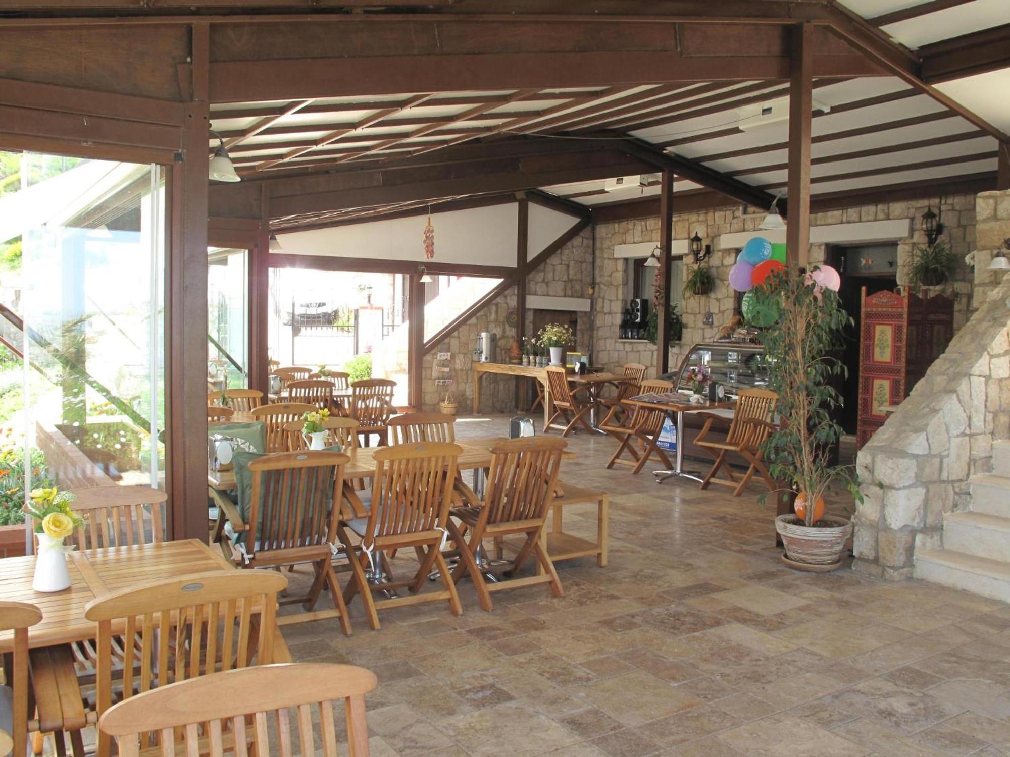 Nergis Hotel Karaburun  Extérieur photo